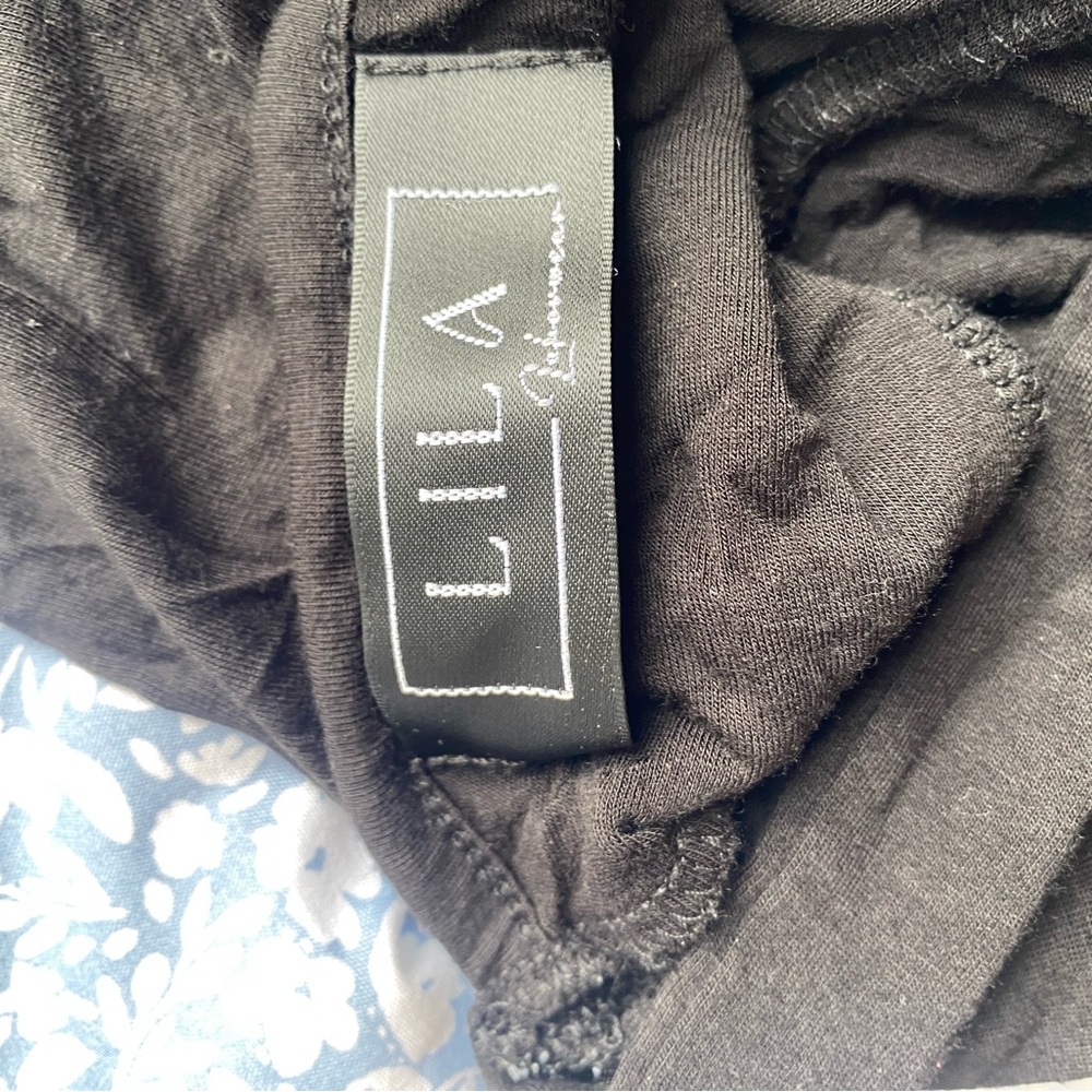 Chic Black Maternity Robe - Picture 3 of 4